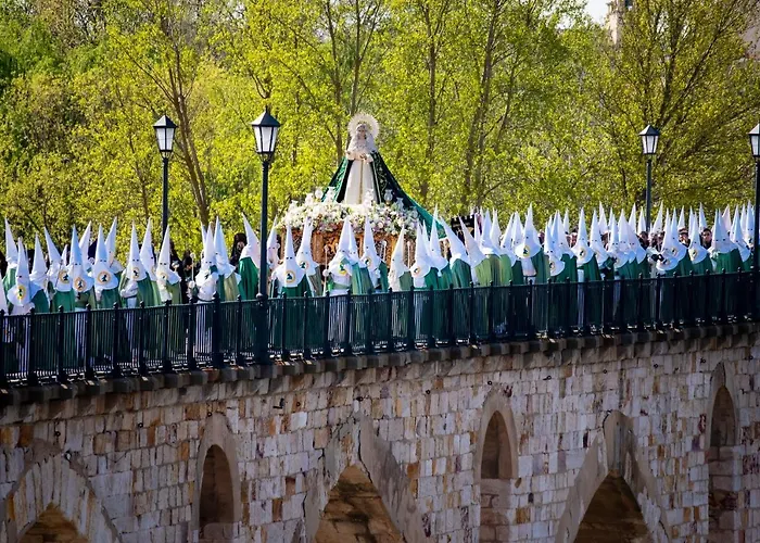 A Los Ojos Del Rio Duero