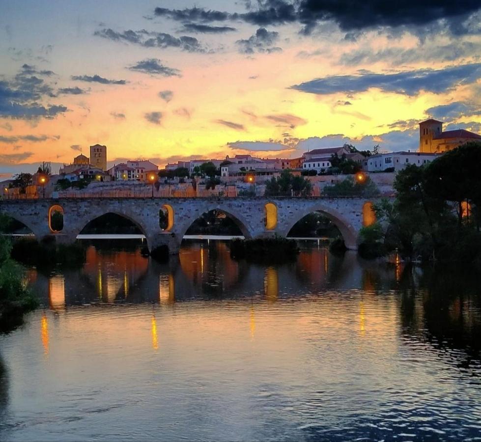 A Ojos Del Rio Duero Appartamento